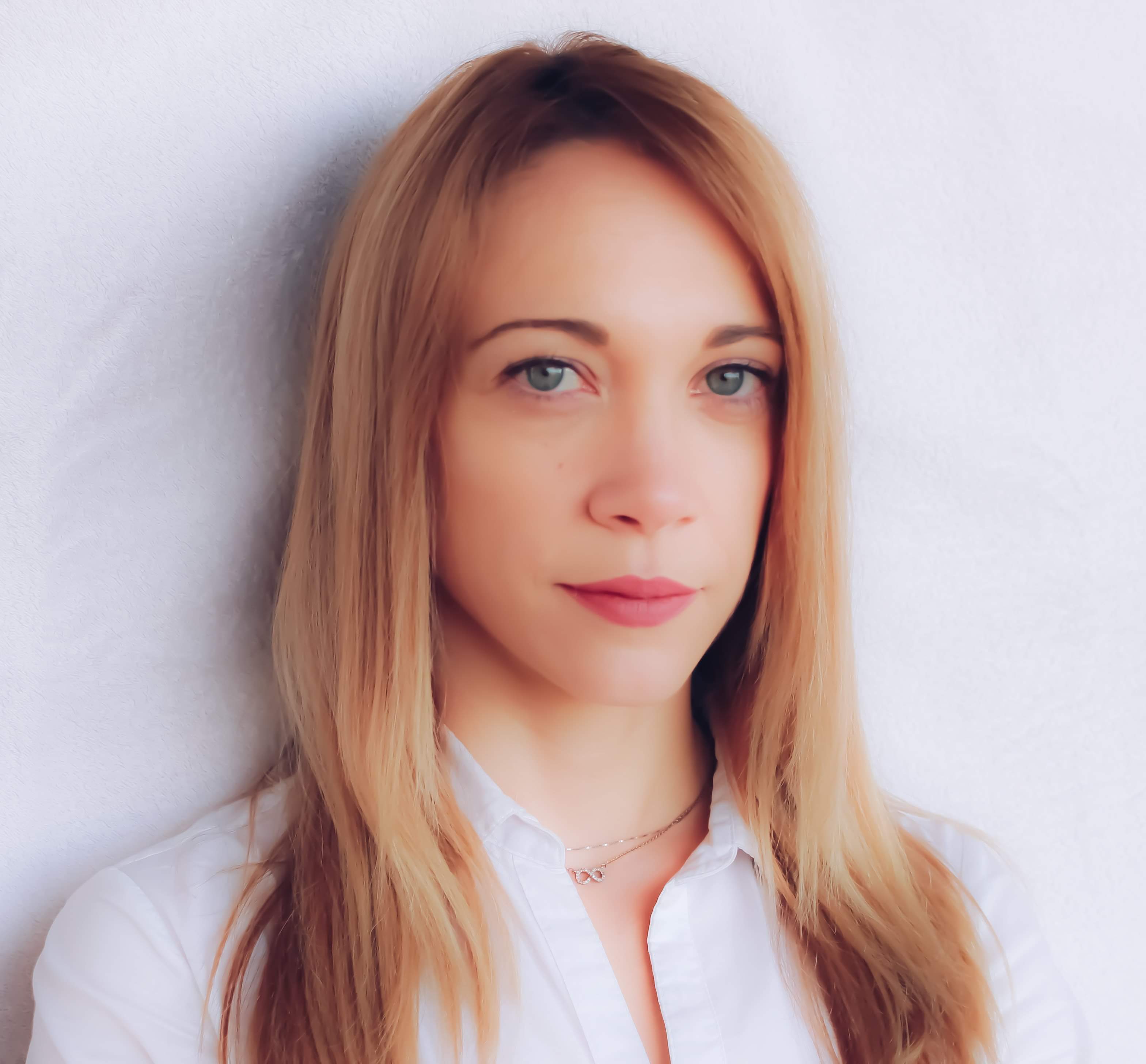 Dr. Pinelopi Kyvelou